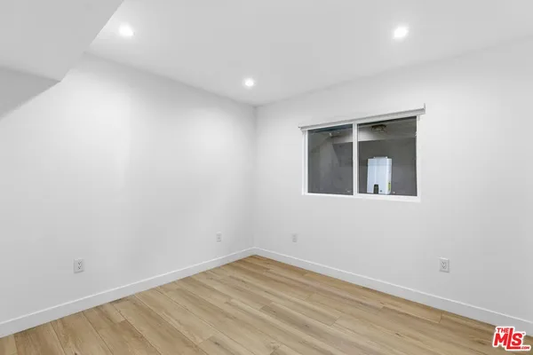 $3,195 | 5411 Troost Avenue, Valley Village, CA 91601