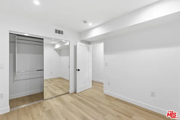 $3,195 | 5411 Troost Avenue, Valley Village, CA 91601