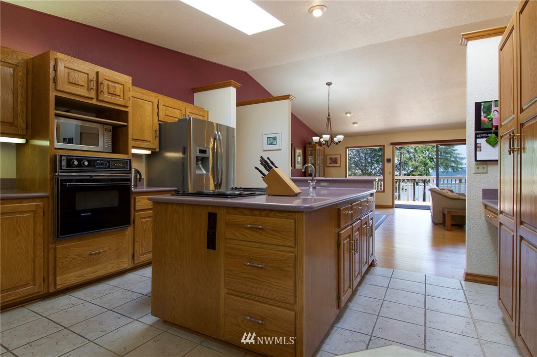 3080 West Sequim Bay Road Sequim, WA 98382 - Photo 14 of 40