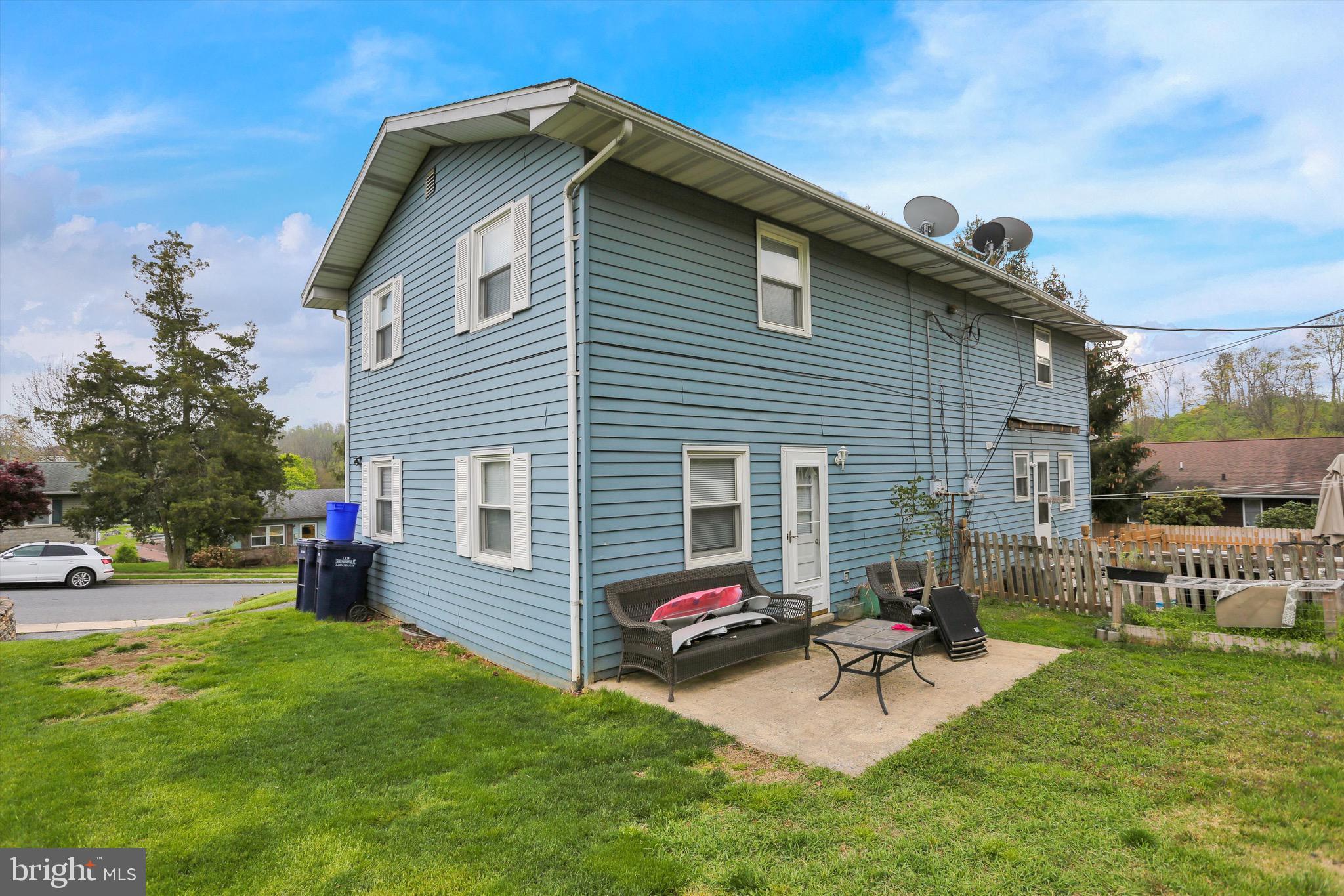 135 Gerald Avenue Reading, PA 19607 - Photo 3 of 15 Gallery Image 3
