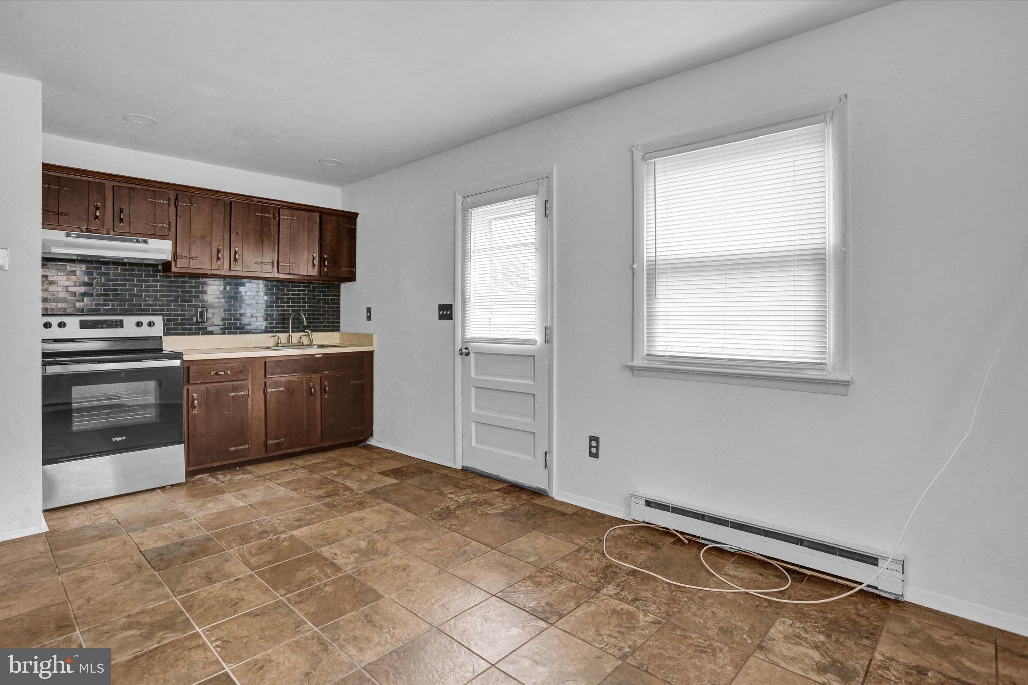 135 Gerald Avenue Reading, PA 19607 - Photo 7 of 15 Gallery Image 7