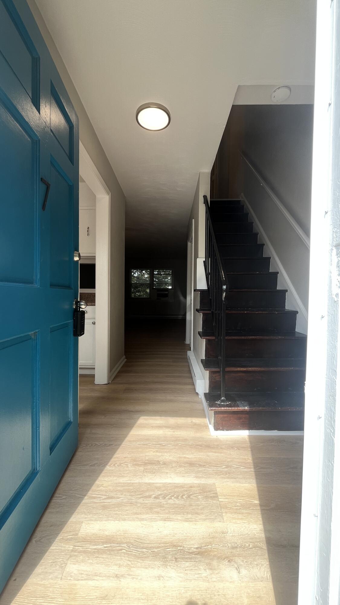 1517 Lexington Avenue Southwest, Unit 7 Roanoke, VA 24015 - Photo 3 of 12 IMG_2384