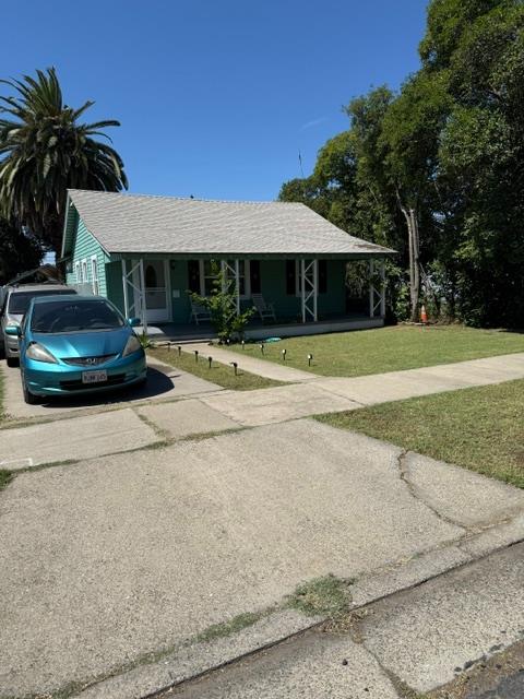 328 East 20th Street Merced, CA 95340 - Photo 2 of 19