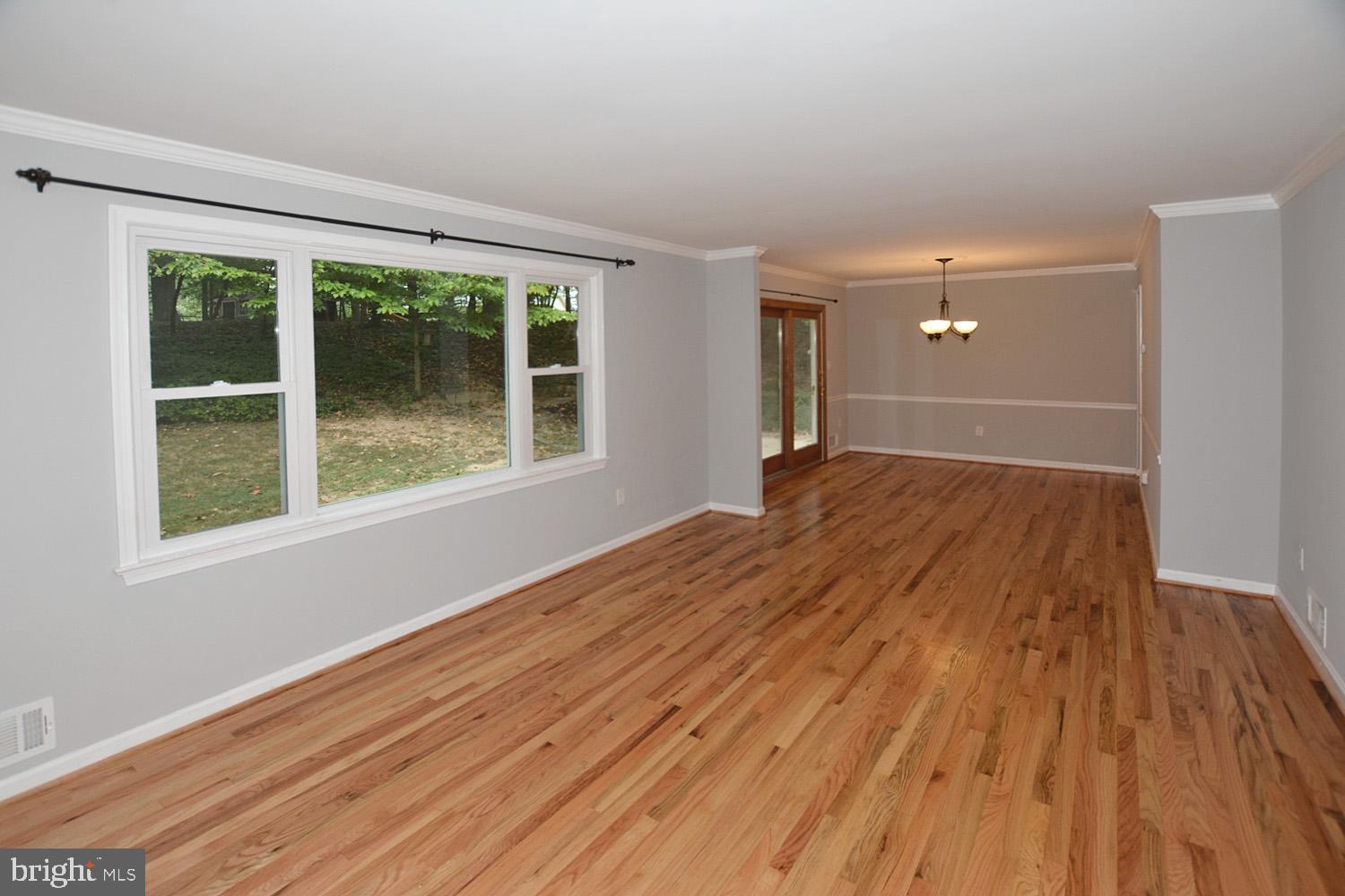 6722 Deborann Court Springfield, VA 22152 - Photo 5 of 34 Gallery Image 5