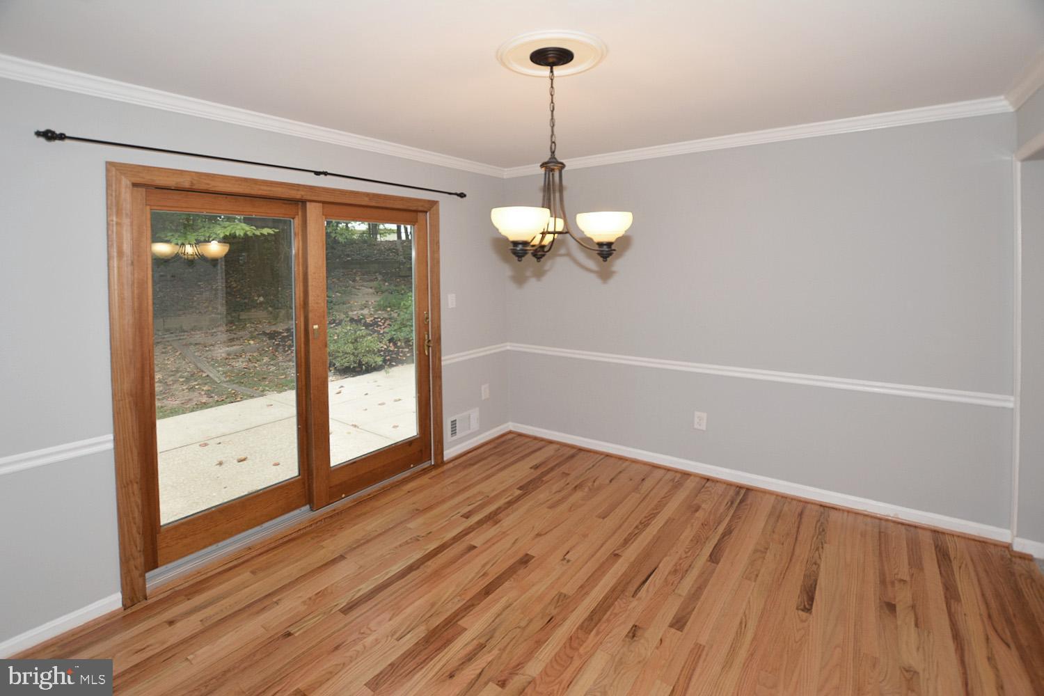 6722 Deborann Court Springfield, VA 22152 - Photo 8 of 34 Gallery Image 8