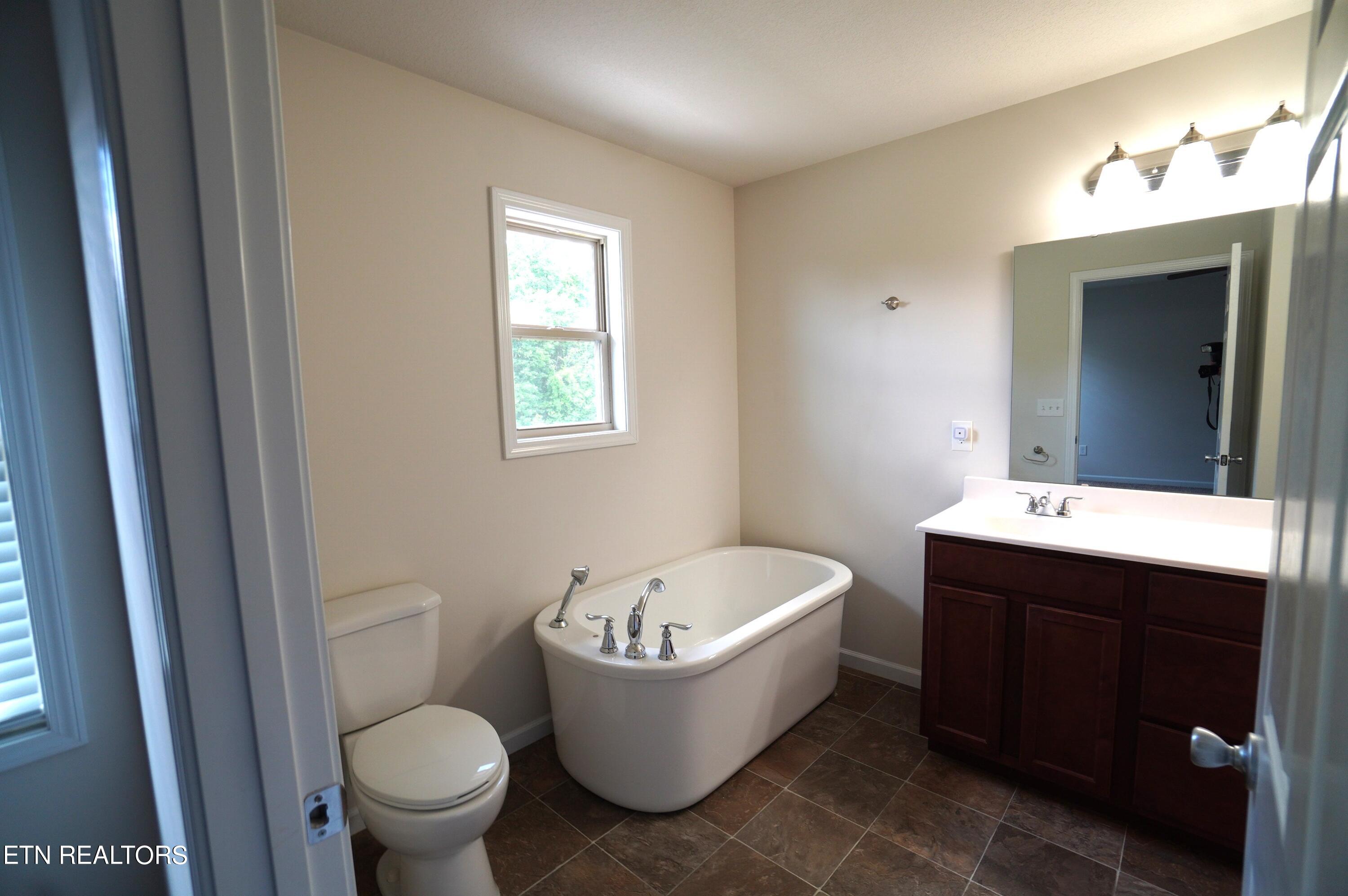 2535 Ryleigh Ridge Drive New Market, TN 37820 - Photo 23 of 51 2535 ryleigh ridge - galloway (56)