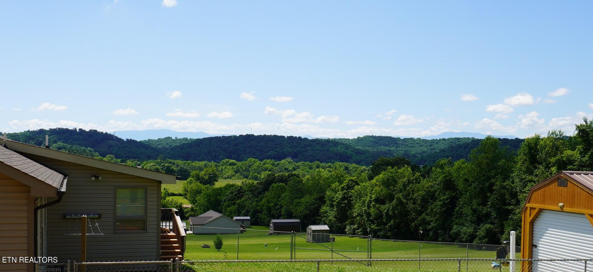 2535 Ryleigh Ridge Drive New Market, TN 37820 - Photo 8 of 51 2535 ryleigh ridge updated 5-30-24 (11)