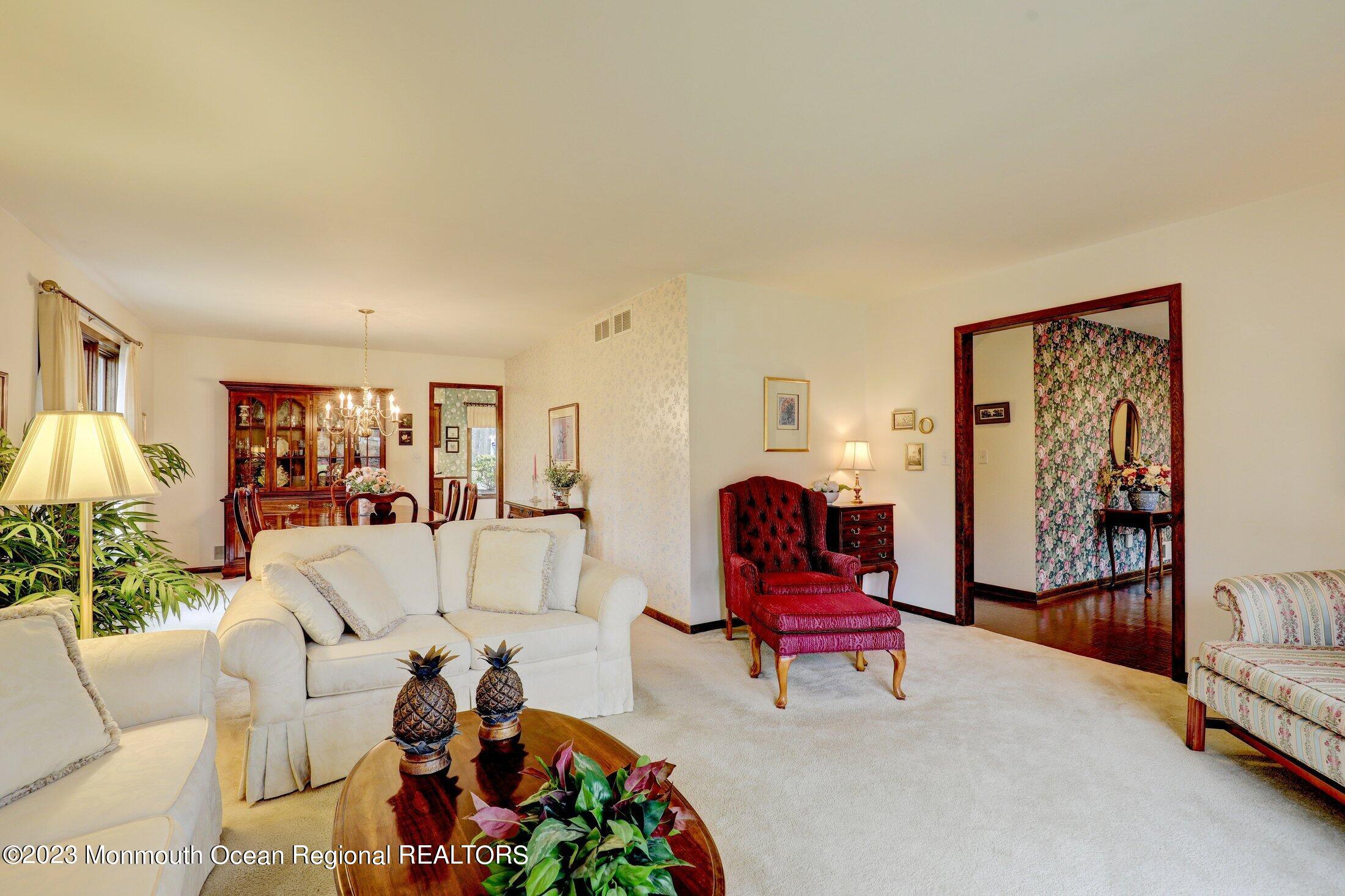 978 West Front Street Red Bank, NJ 07701 - Photo 8 of 39 Living Room 3 (3)