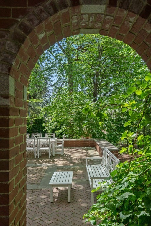 14 Old Orchard Road Newton, MA 02467 - Photo 28 of 34