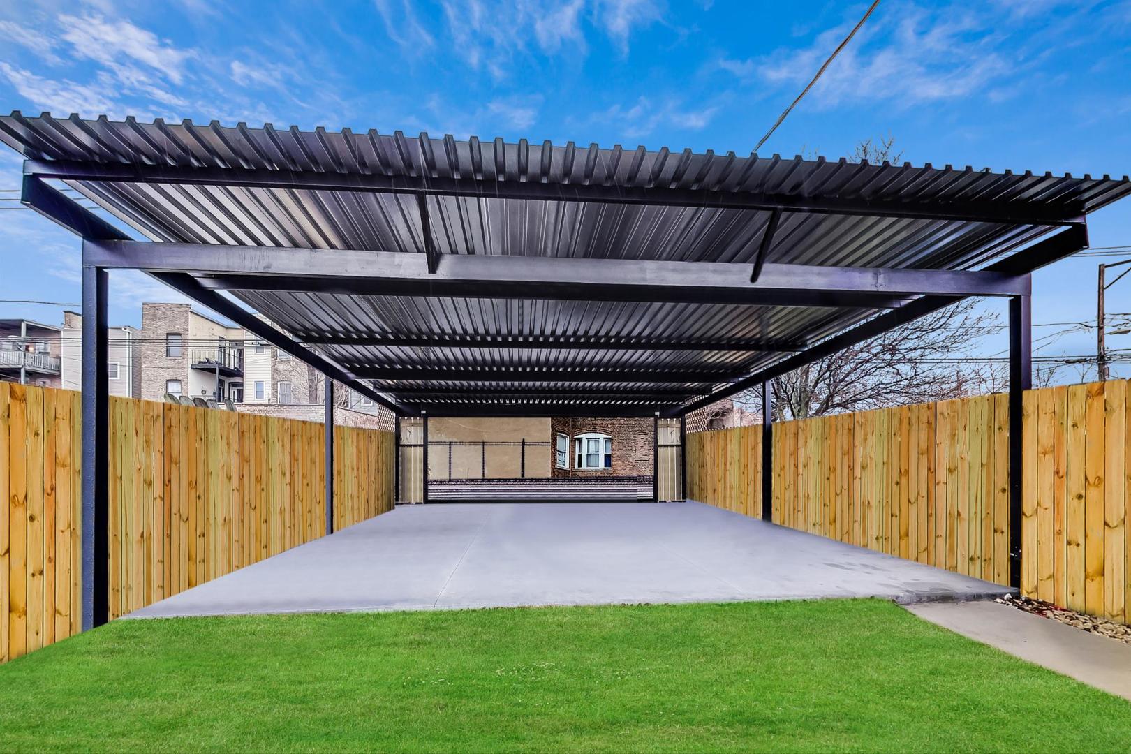 4745 South Indiana Avenue, Unit 3 Chicago, IL 60615 - Photo 18 of 42 a view of outdoor space