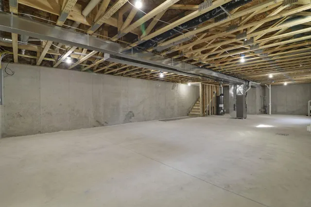 $325,000 | 4822 37th Avenue, Kenosha, WI 53144