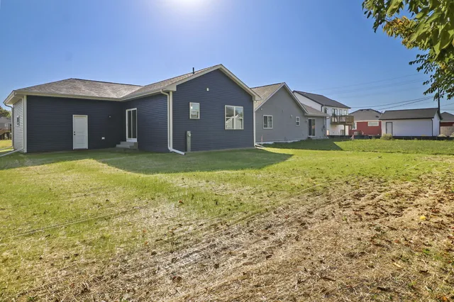 $325,000 | 4822 37th Avenue, Kenosha, WI 53144