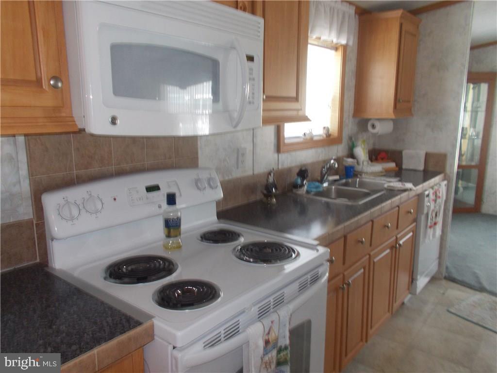 37035 Laws Point Road Selbyville, DE 19975 - Photo 2 of 10 Gallery Image 2