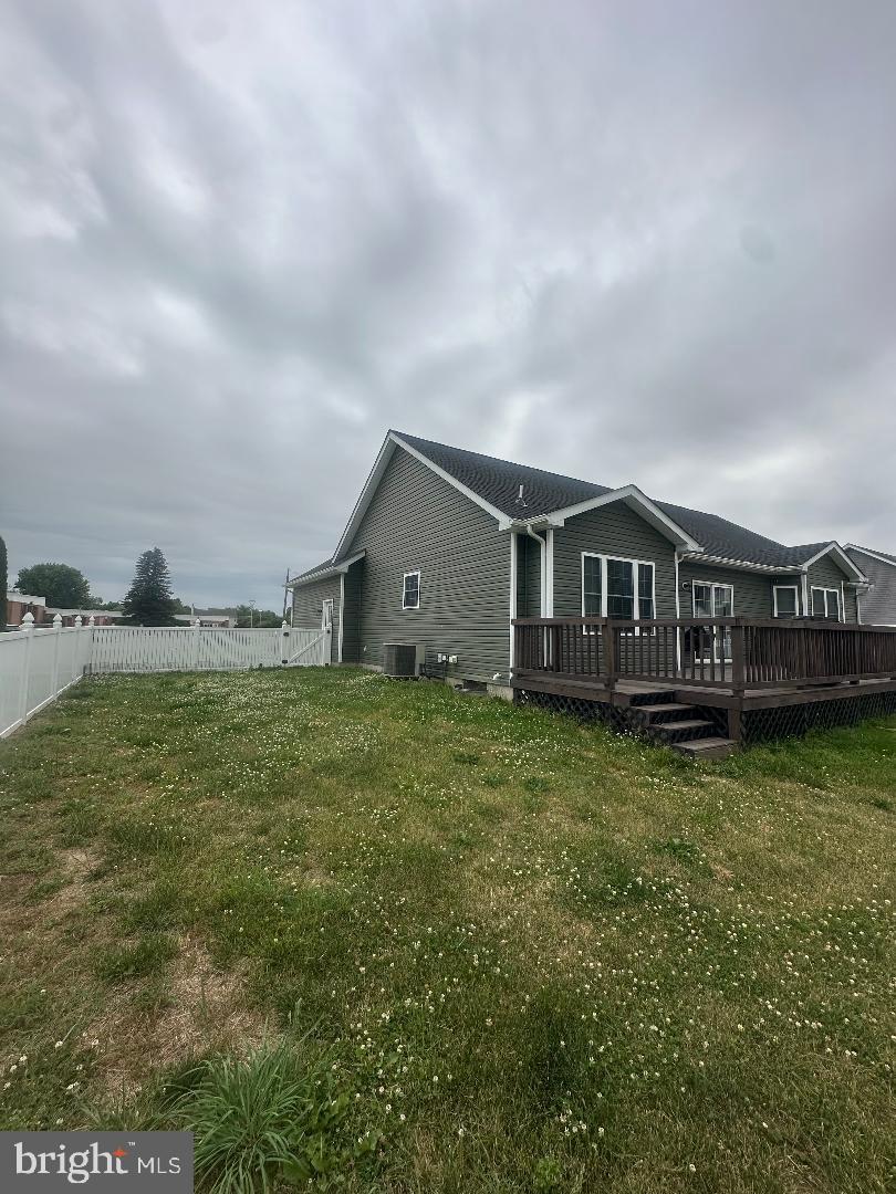 5 Seward Road Ridgely, MD 21660 - Photo 6 of 28 Back to front view
