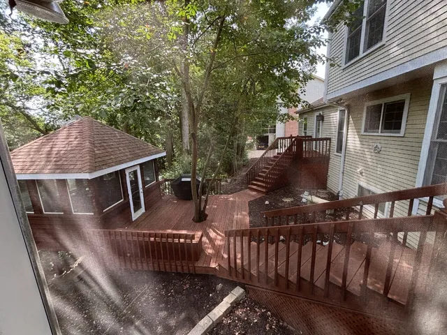 $575,000 | 42W439 Sylvan Lane, St. Charles, IL 60175