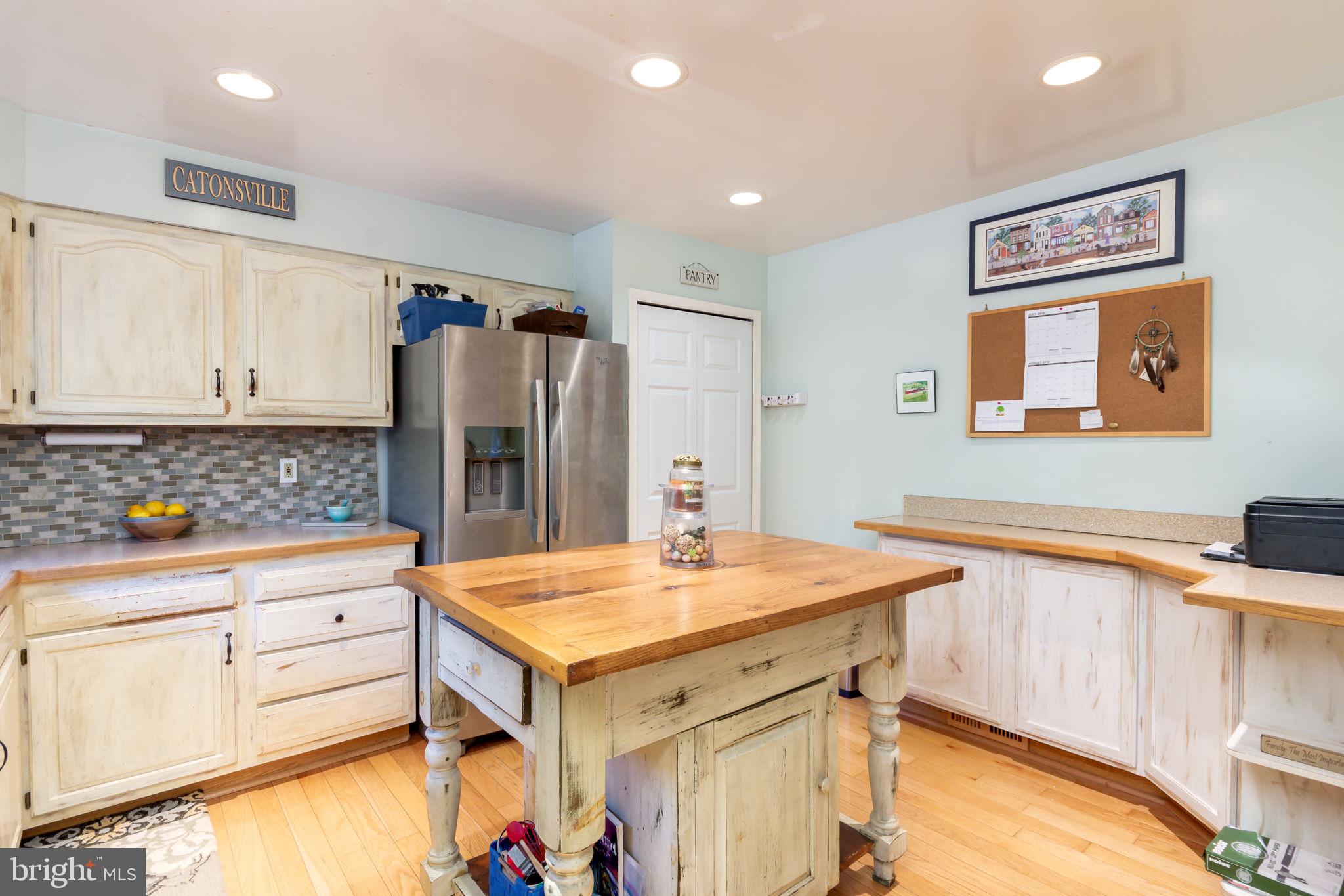 1906 Oak Lodge Road Baltimore, MD 21228 - Photo 11 of 29 Gallery Image 11