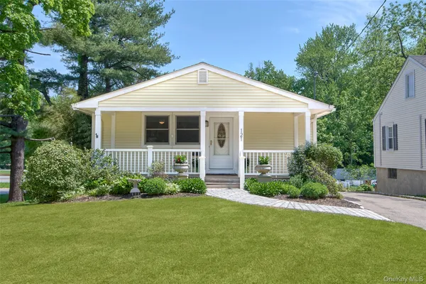 $619,000 | 121 Parkview Place, Mount Kisco, NY 10549