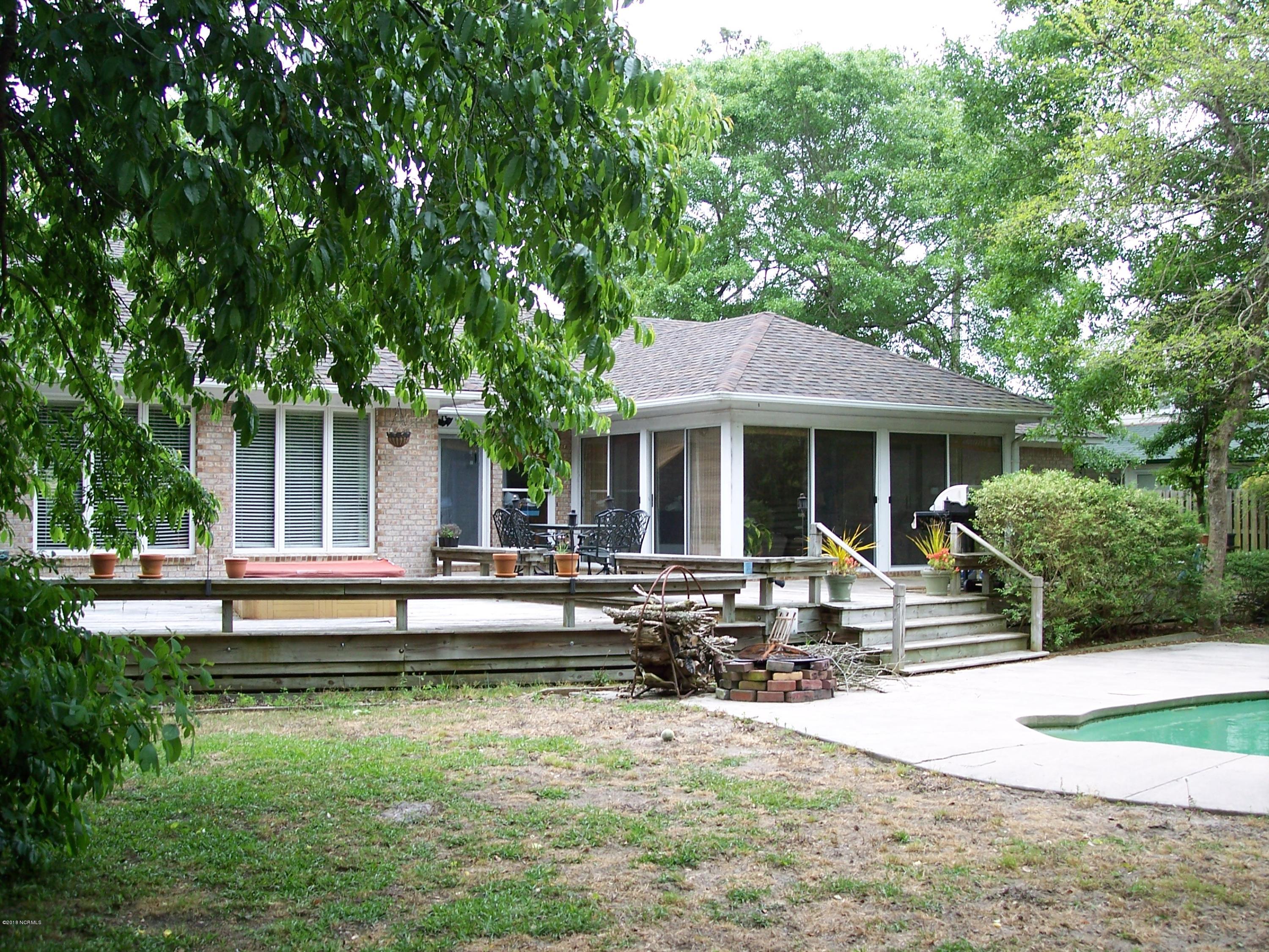 126 Olde Point Road Hampstead, NC 28443 - Photo 3 of 15 Back 2
