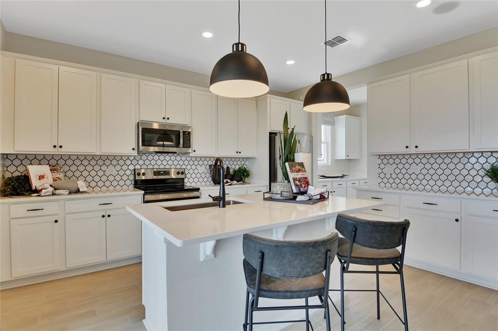3641 Sublett Loop Tavares, FL 32778 - Photo 8 of 26