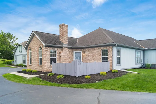 $299,900 | 3815 Mill Stream Drive, Hilliard, OH 43026