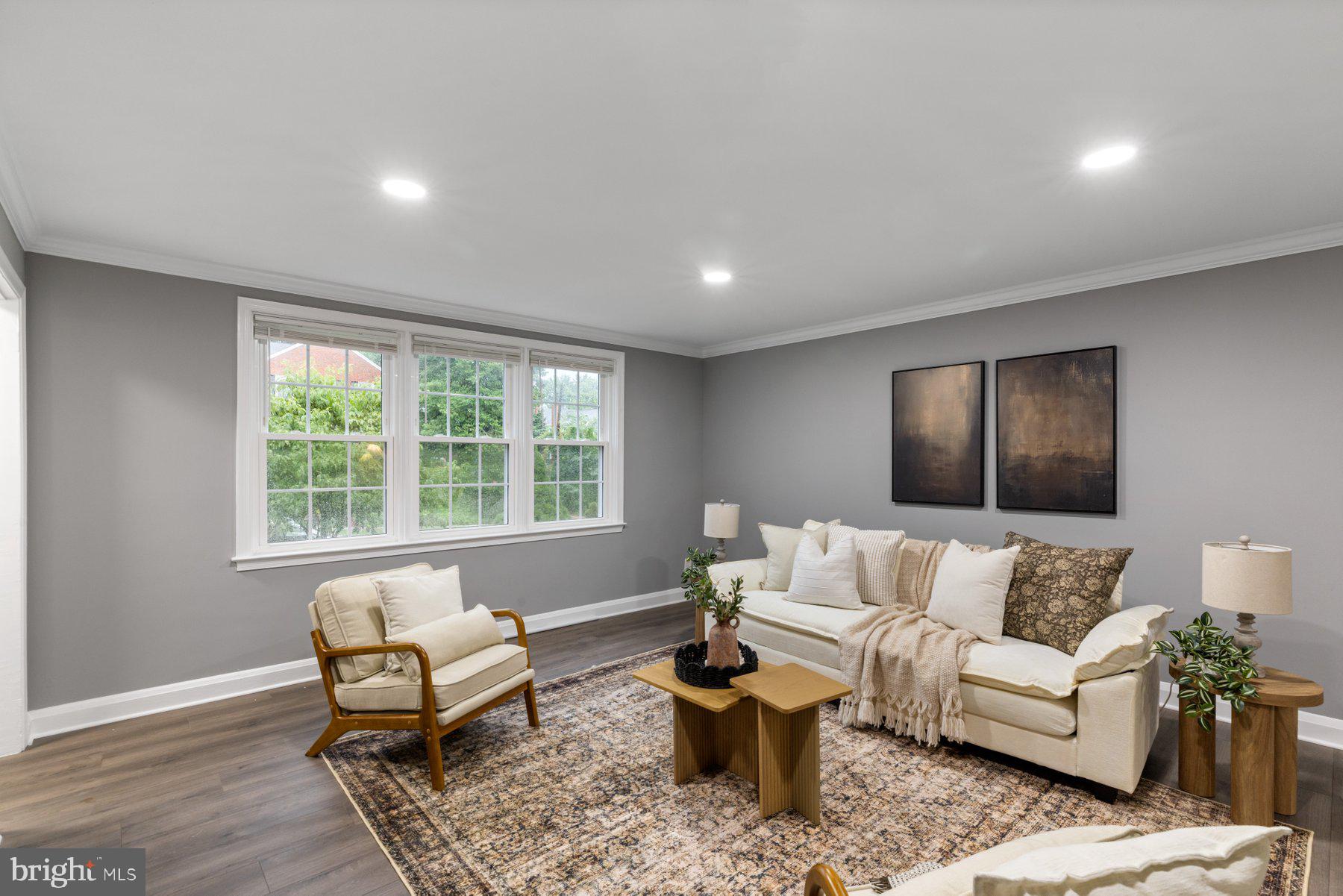 1579 Dellsway Road Towson, MD 21286 - Photo 10 of 33 a living room with furniture and a window
