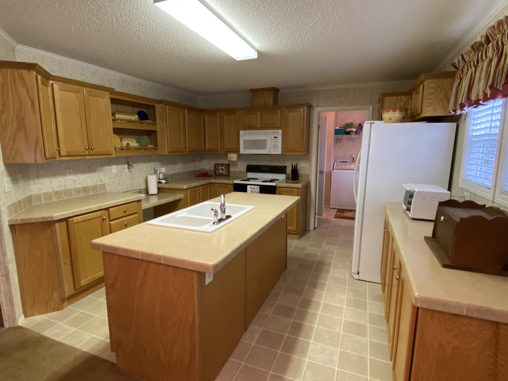 399 Turkey Ridge Drive Ferrum, VA 24088 - Photo 27 of 48 27 Kitchen