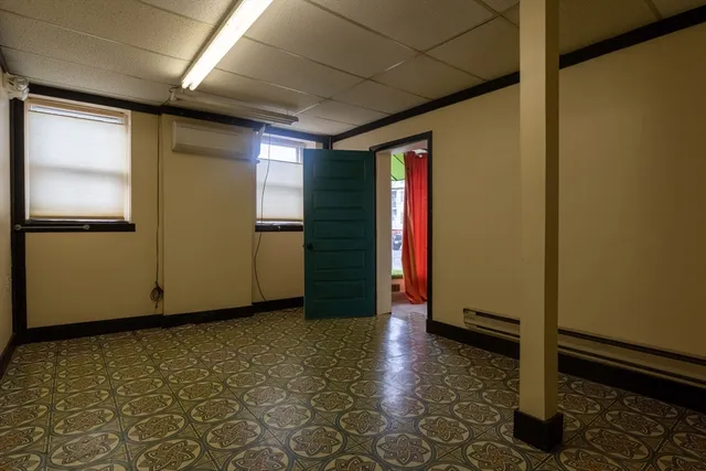 $395,000 | 301-303 Linden Street, Holyoke, MA 01040