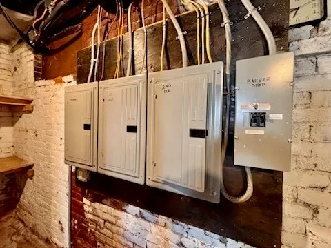 $395,000 | 301-303 Linden Street, Holyoke, MA 01040