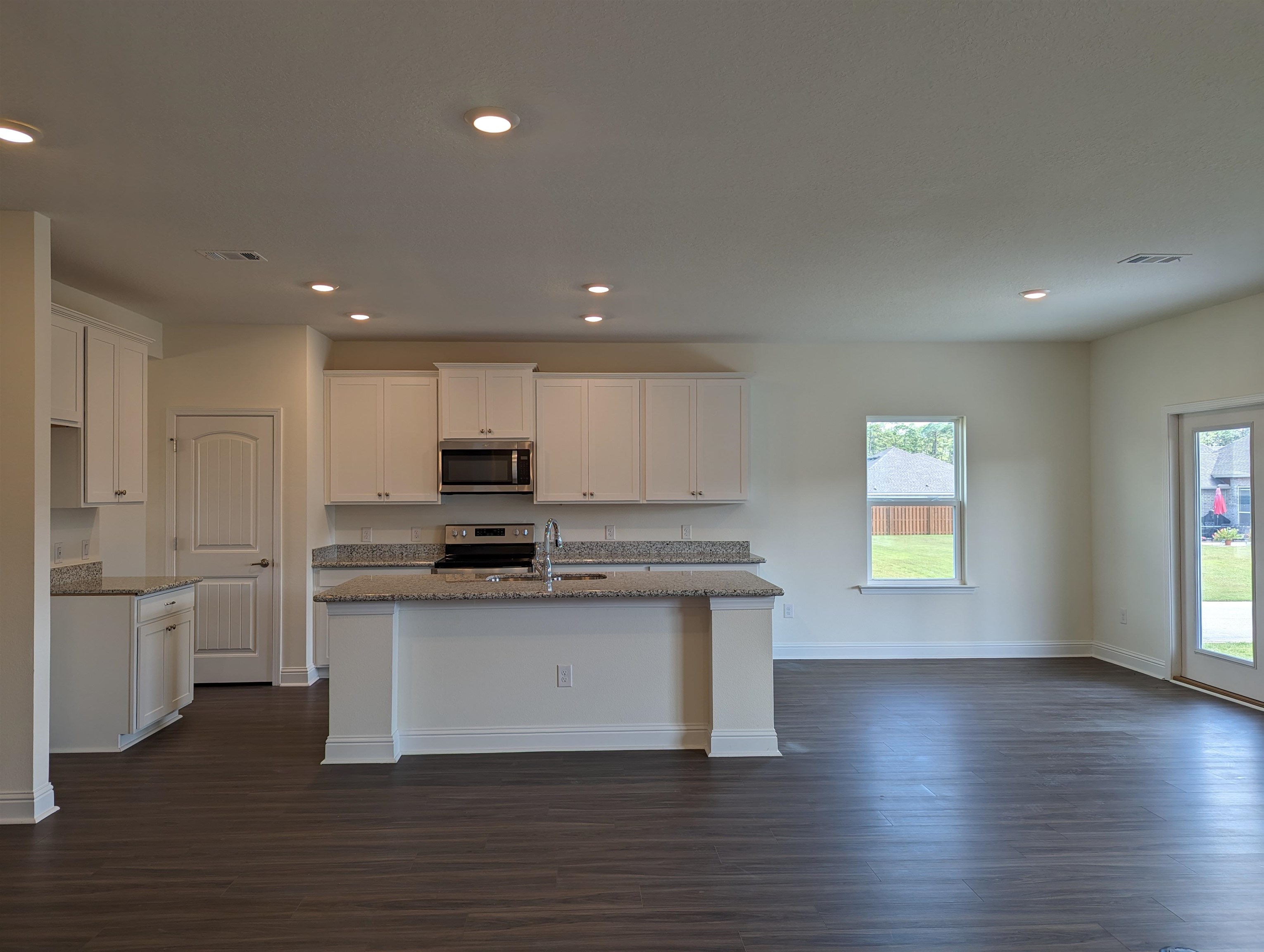 1745 Franchir Avenue Foley, AL 36535 - Photo 4 of 12