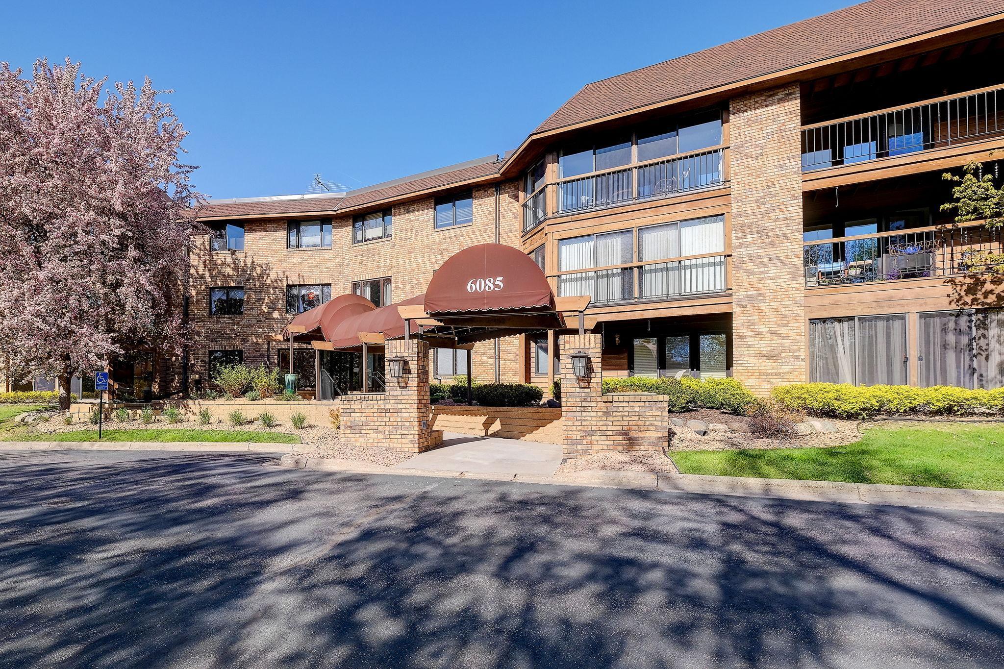 6085 Rowland Road, Unit 107 Minnetonka, MN 55343 - Photo 1 of 1 Gallery Image 1