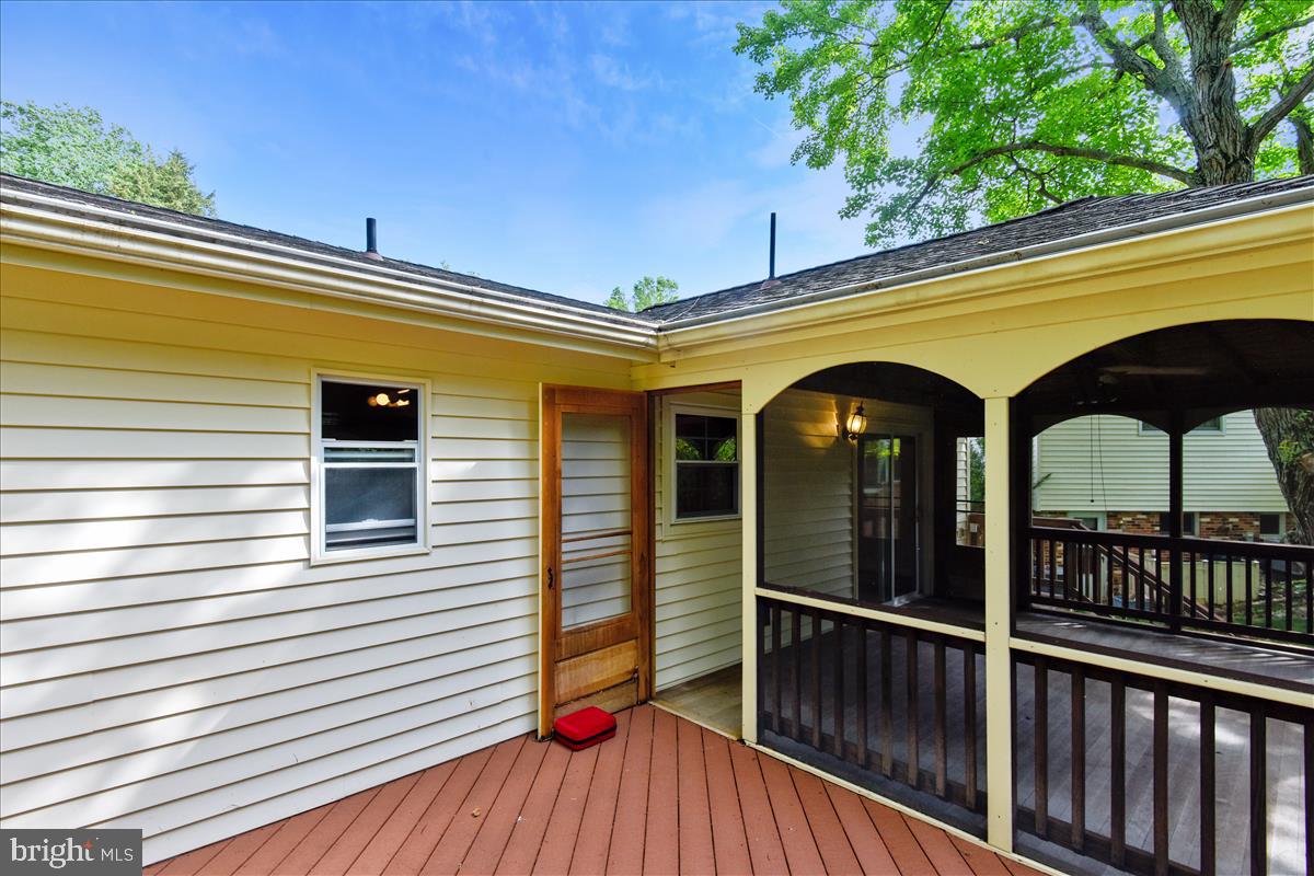 3623 Colony Road Fairfax, VA 22030 - Photo 12 of 50 Screened In Porch out to Deck