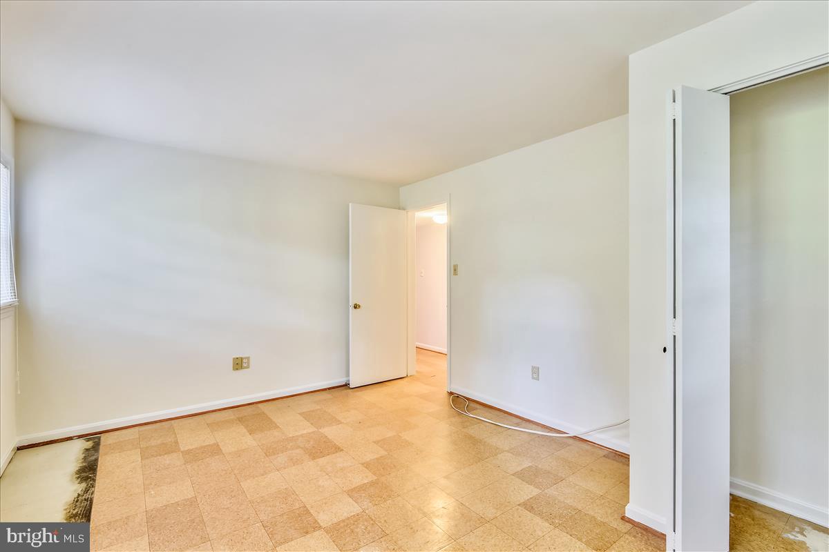 3623 Colony Road Fairfax, VA 22030 - Photo 33 of 50 3rd Bedroom