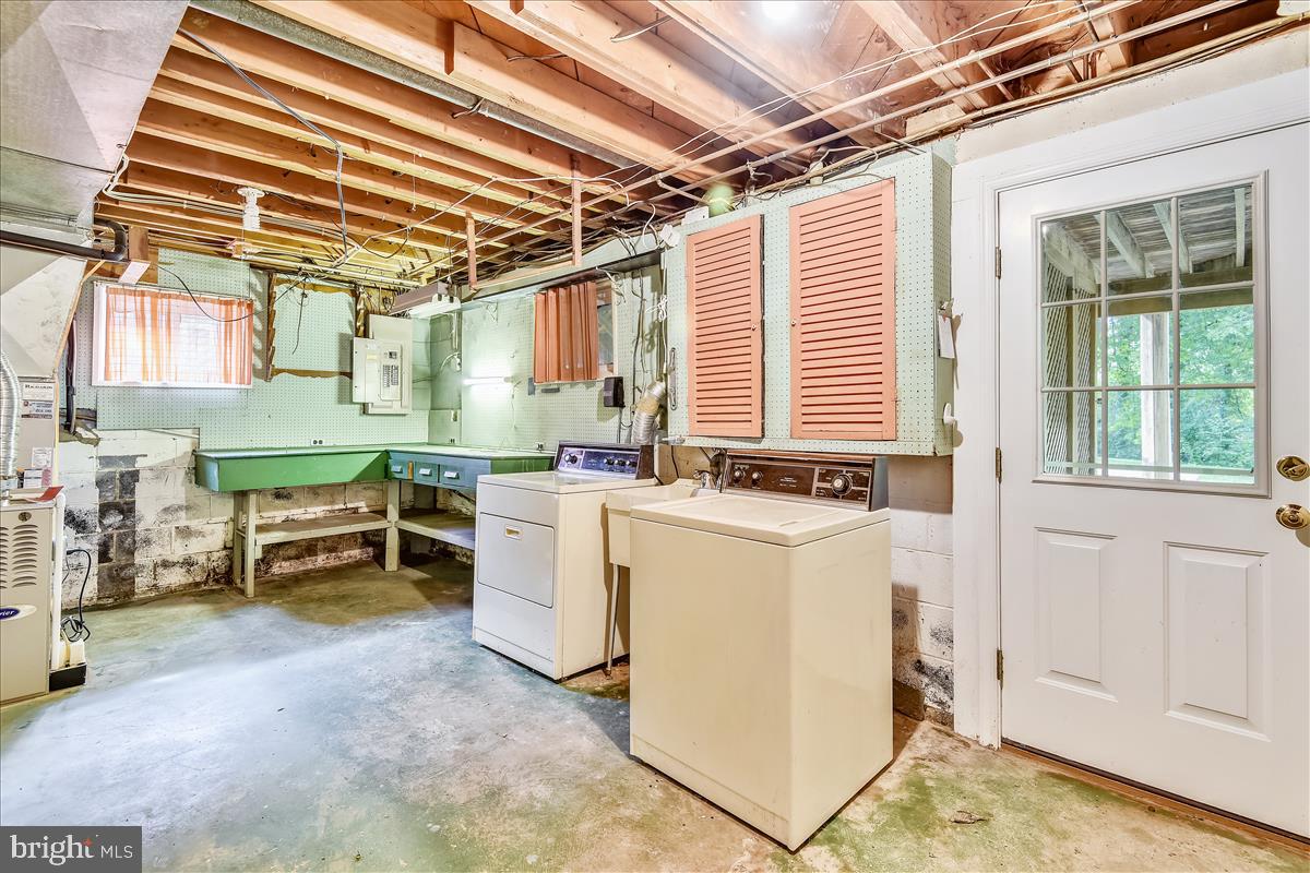 3623 Colony Road Fairfax, VA 22030 - Photo 41 of 50 Laundry Room