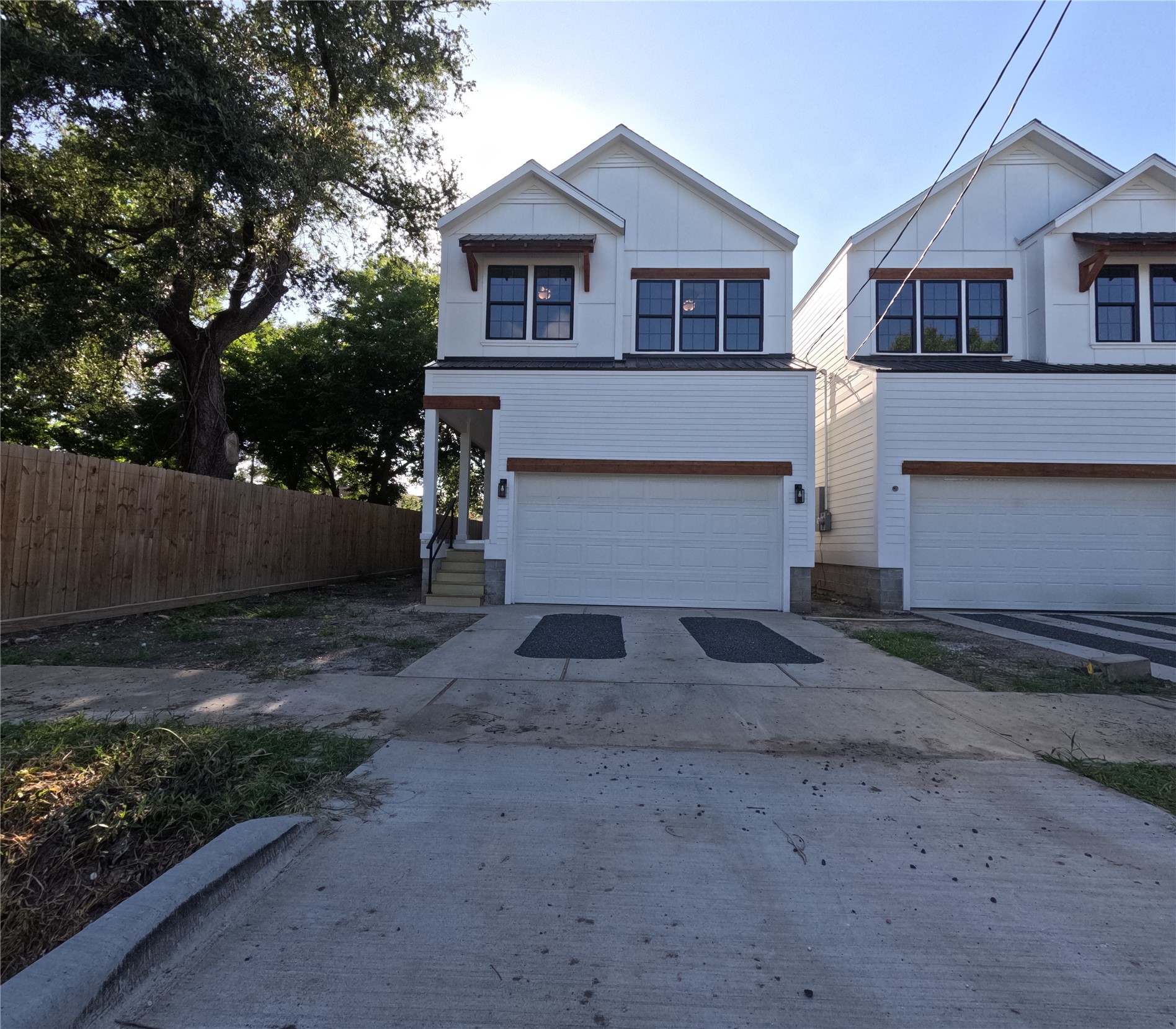 9427 Coffee Street Houston, TX 77033 - Photo 1 of 23 9427 Coffee St.