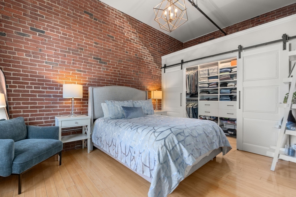 35 Channel Center Street, Unit 303 Boston, MA 02210 - Photo 13 of 28