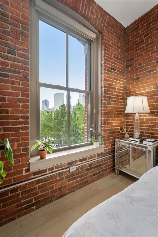 35 Channel Center Street, Unit 303 Boston, MA 02210 - Photo 16 of 28