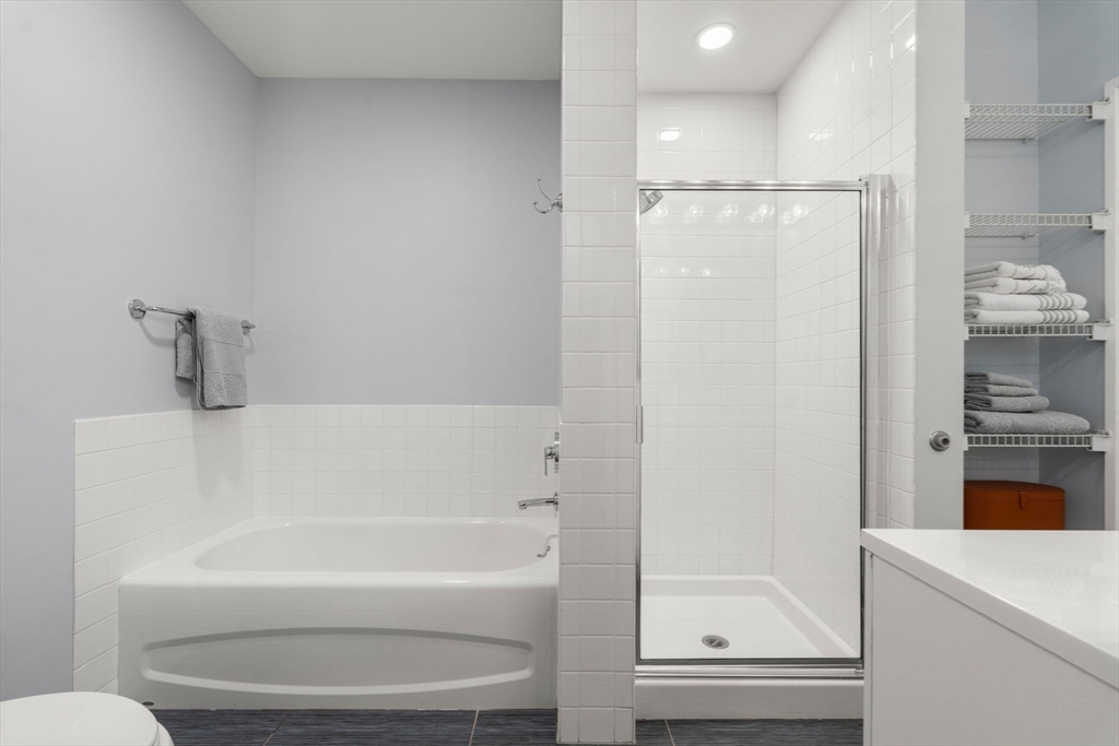 35 Channel Center Street, Unit 303 Boston, MA 02210 - Photo 20 of 28