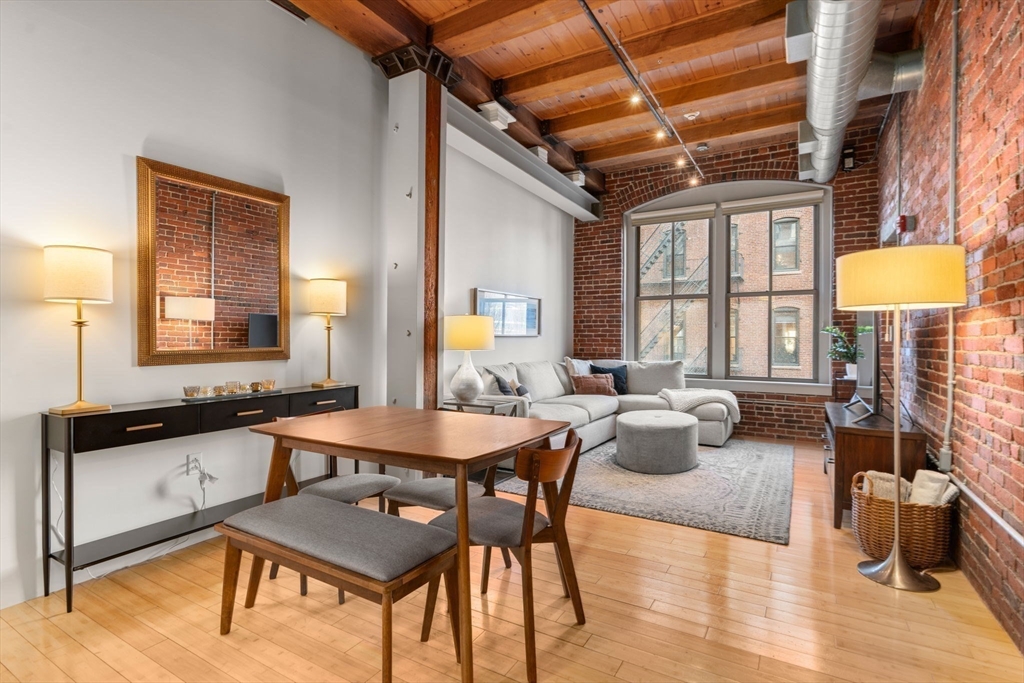 35 Channel Center Street, Unit 303 Boston, MA 02210 - Photo 6 of 28