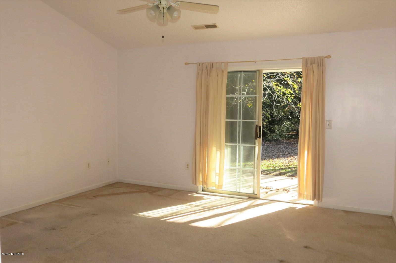 303 Barbour Road, Unit 601 Morehead City, NC 28557 - Photo 13 of 21 IMG_3105