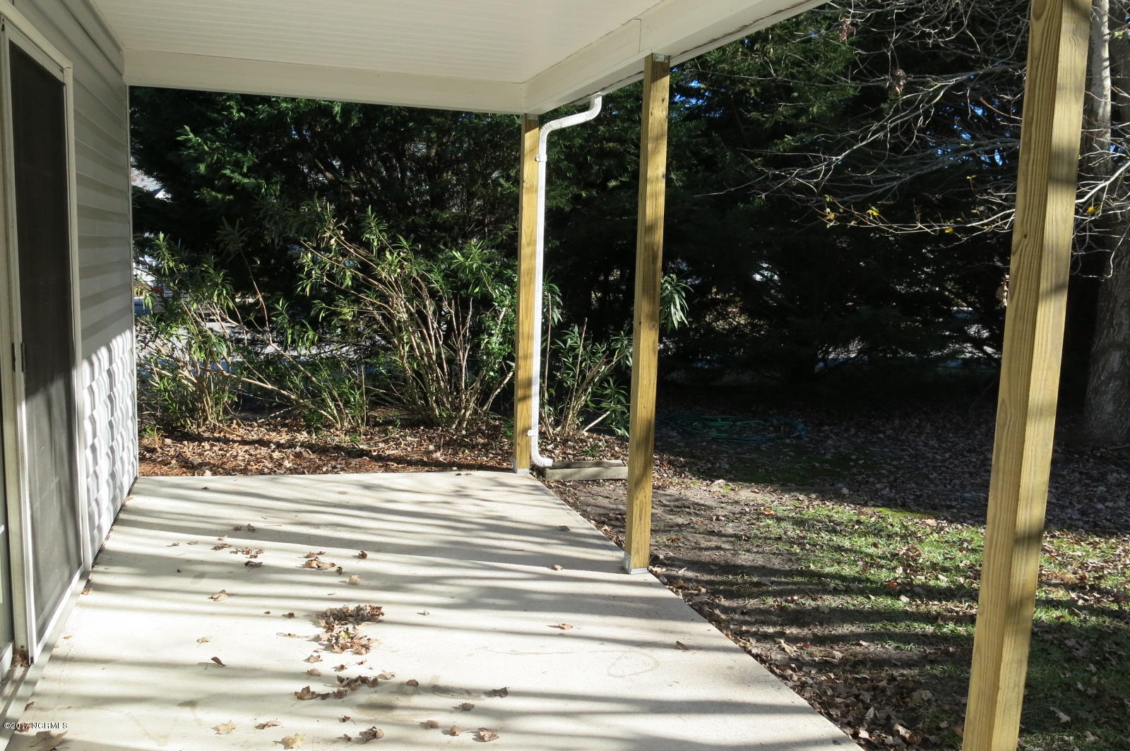 303 Barbour Road, Unit 601 Morehead City, NC 28557 - Photo 19 of 21 IMG_3096