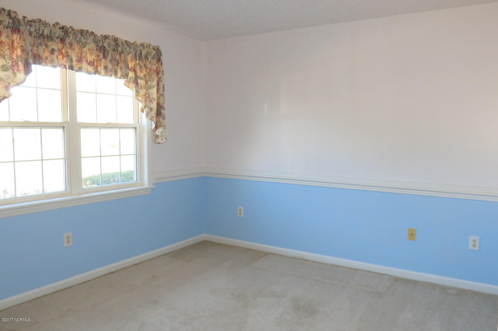 303 Barbour Road, Unit 601 Morehead City, NC 28557 - Photo 10 of 21 IMG_3099