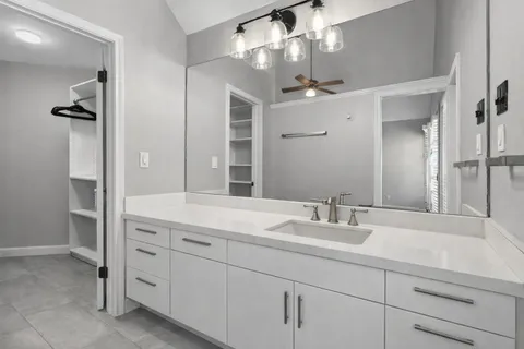 $525,000 | 254 East 5th Street, Houston, TX 77007