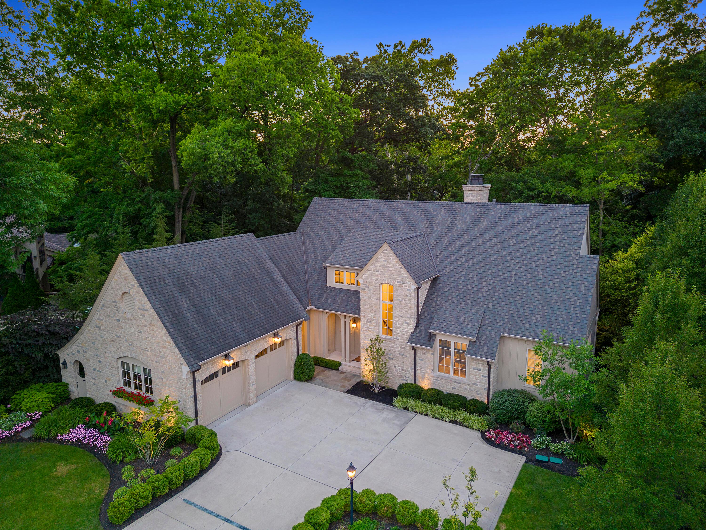 2730 Edington Road Columbus, OH 43221 - Photo 61 of 70 Evening
