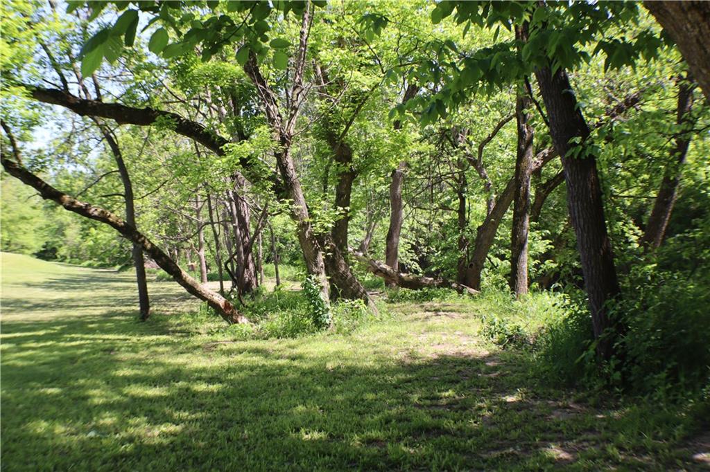 32301 East State Rte B Garden City, MO 64747 - Photo 8 of 27