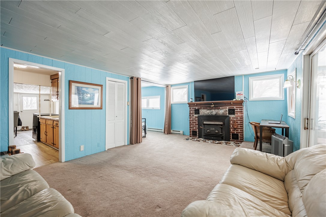 6414 Shore Acres Road Hamlin, NY 14468 - Photo 13 of 35