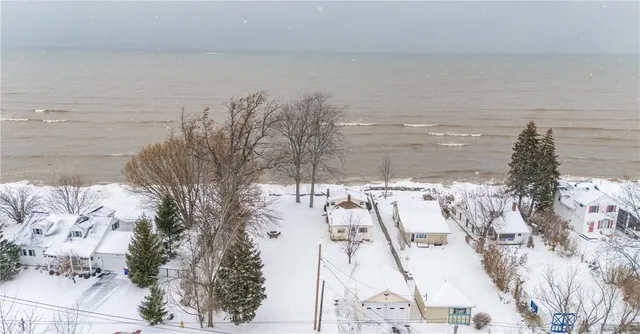 $319,900 | 6414 Shore Acres Road, Hamlin, NY 14468