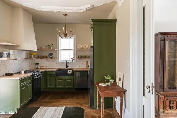 $779,000 | 177 Grand Street, Newburgh, NY 12550