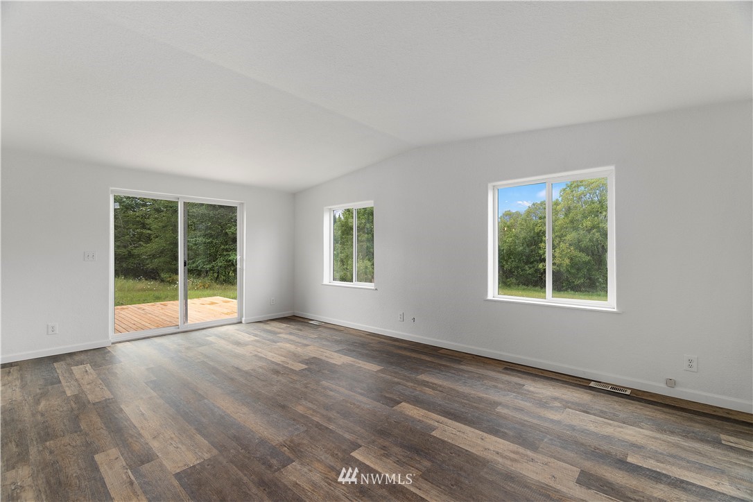 14433 Solberg Road Southeast Yelm, WA 98597 - Photo 22 of 30 Gallery Image 22
