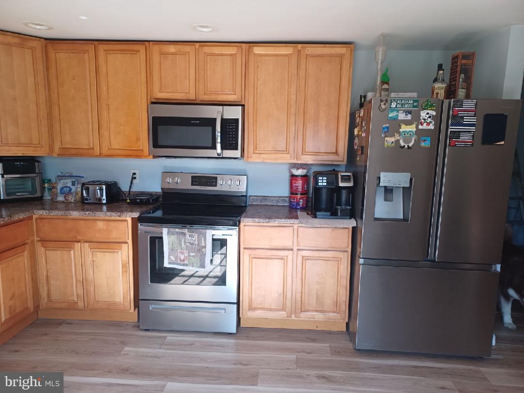 30 Grieb Avenue Levittown, PA 19057 - Photo 5 of 41