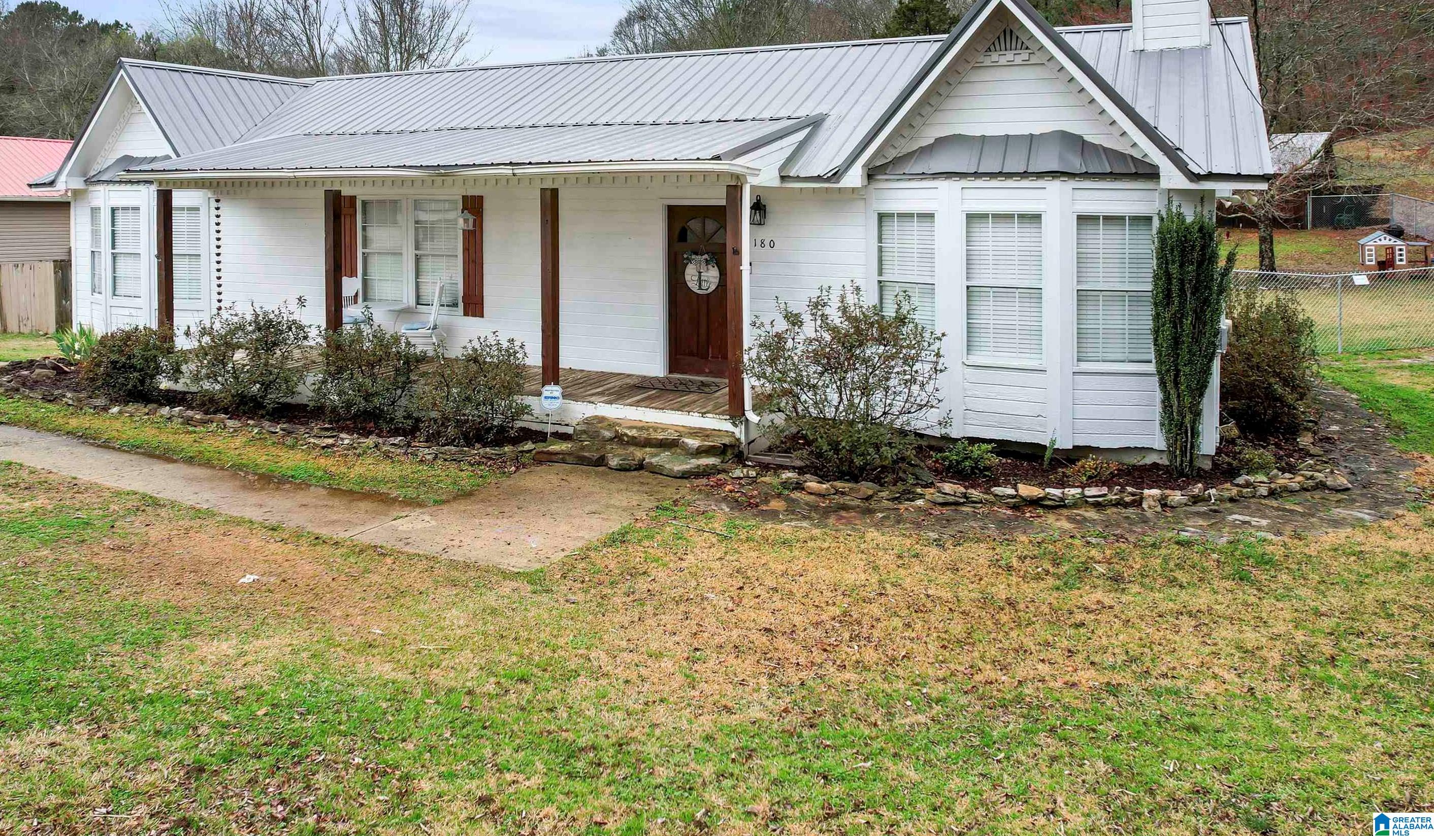 180 Crawford Drive Springville, AL 35146 - Photo 2 of 37